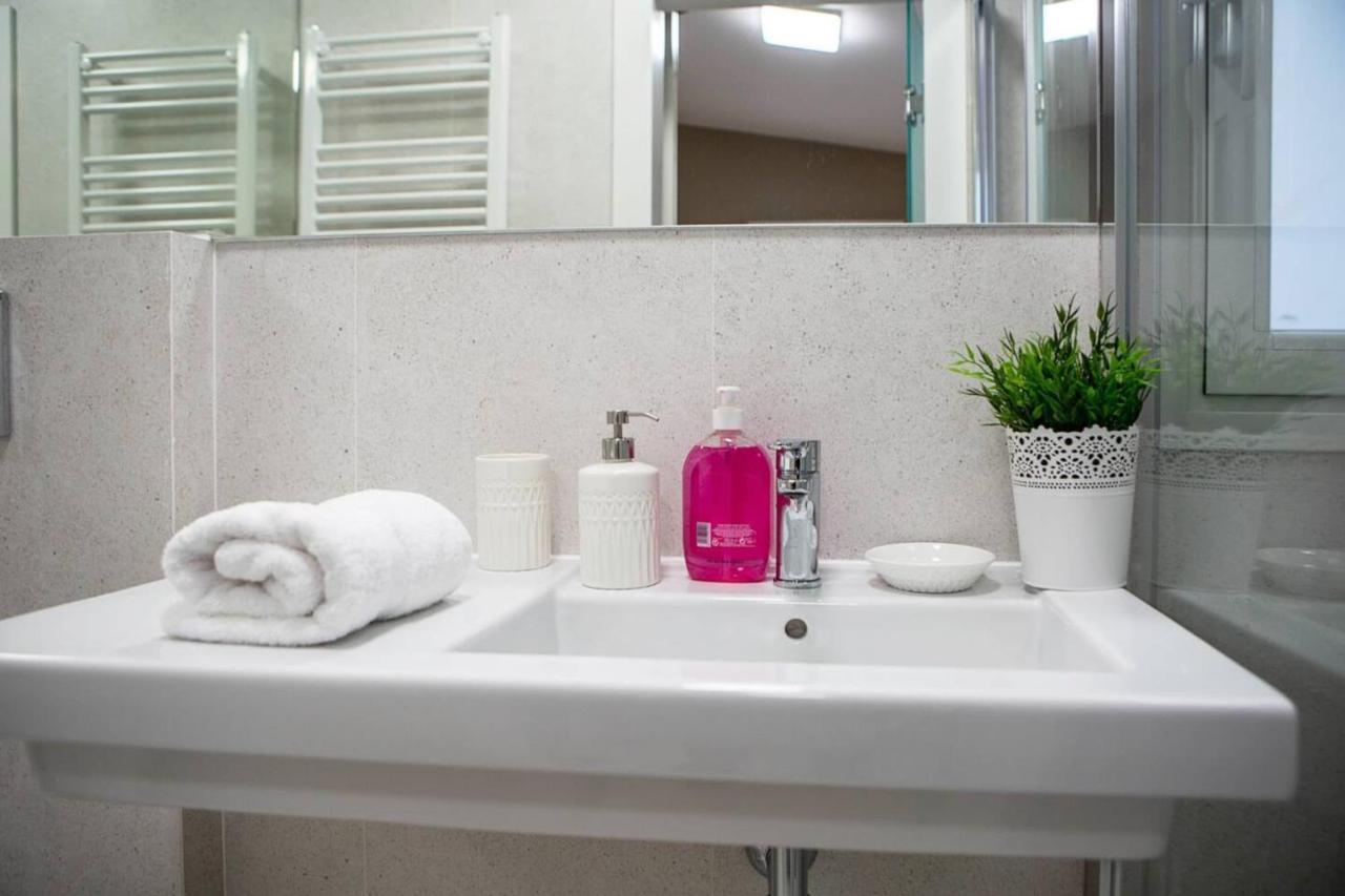 Cozy 2Bed2Bath&Patio W Bedbath In Mdrd'S Center Daire Madrid Dış mekan fotoğraf